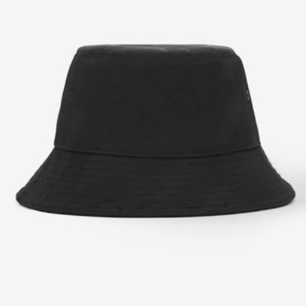 Burberry wool bucket hat.